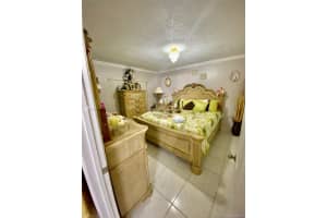 1855 W 62nd St E131, Hialeah, FL 33012, Sold 11/02/20