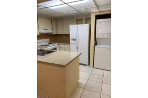 321 W Park Dr, Miami, FL 33172, Sold 04/27/20