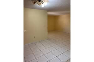 321 W Park Dr, Miami, FL 33172, Sold 04/27/20