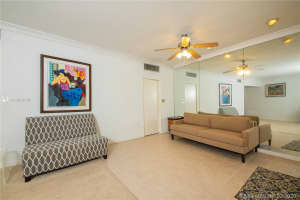 5255 Collins Ave #5b, Miami, FL 33140, Sold 07/13/20