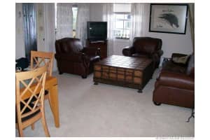 431 NE 210th Cir Terrace, Miami, FL 33179, Sold 09/17/20