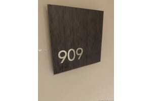 1010 SW 2nd Ave, Miami, FL 33130, Sold 06/30/20