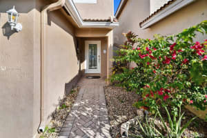 9267 NW 54th St, Sunrise, FL 33351, Sold 03/26/20