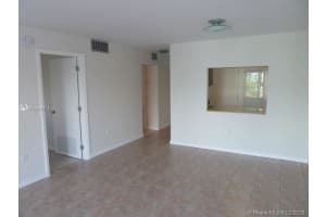 1045 10th St, Miami Beach, FL 33139, Sold 04/03/20