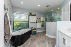 1652 Eastlake Way, Weston, FL 33326, Sold 03/31/20