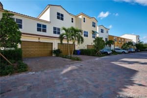 1764 NW 124th Pl, Pembroke Pines, FL 33028, Sold 06/19/20