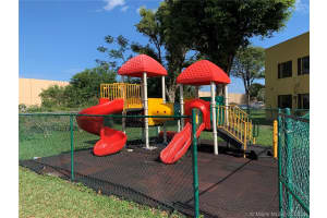 580 NW 114th Ave, Doral, FL 33172, Sold 03/23/20