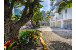 240 Collins Ave #2e, Miami Beach, FL 33139, Sold 06/25/20