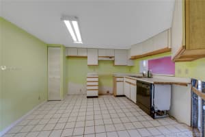 9833 Westview Dr, Coral Springs, FL 33076, Sold 05/04/20