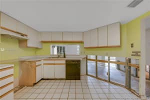 9833 Westview Dr, Coral Springs, FL 33076, Sold 05/04/20