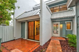 5329 SW 71st Pl, Miami, FL 33155, Sold 07/31/20