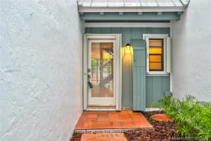 5329 SW 71st Pl, Miami, FL 33155, Sold 07/31/20