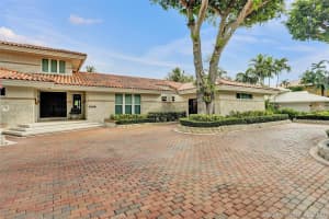 2015 NE 120th Rd, North Miami, FL 33181, Sold 08/26/20