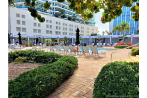 5055 Collins Ave #5a, Miami Beach, FL 33140, Sold 11/09/20