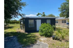 1633 SW 44th Terrace, Fort Lauderdale, FL 33317, Sold 05/08/20