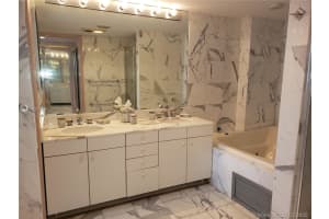 441 Valencia Ave, Coral Gables, FL 33134, Sold 05/22/20