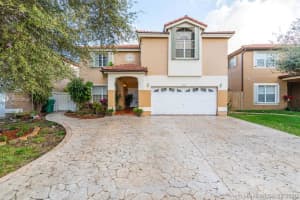 8256 NW 195th Terrace, Hialeah, FL 33015, Sold 06/30/20