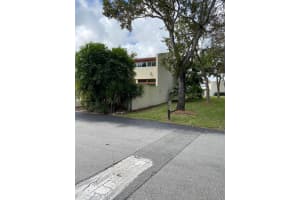 7600 SW 103rd Pl, Miami, FL 33173, Sold 05/07/21