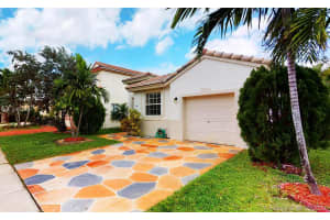 1511 SW 106th Ave, Pembroke Pines, FL 33025, Sold 04/04/20