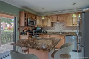 11 S Valencia Dr, Davie, FL 33324, Sold 03/31/20