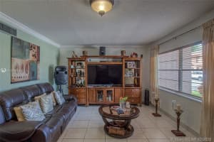 11 S Valencia Dr, Davie, FL 33324, Sold 03/31/20