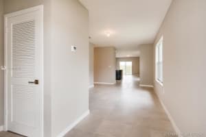 618 NE 5th Way, Florida City, FL 33034, Sold 10/16/20