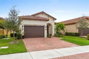 5112 NW 48 Ln, Lauderhill, FL 33319, Sold 08/31/20
