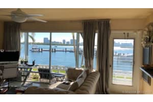 2700 NE 135th St, North Miami, FL 33181, Sold 03/08/21