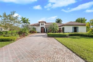 8820 Parkside Estates Dr, Davie, FL 33328, Sold 04/13/20