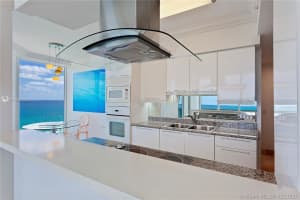 4779 Collins Ave, Miami Beach, FL 33140, Sold 03/15/21