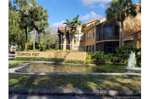 15579 Miami Lakeway N, Miami Lakes, FL 33014, Sold 07/16/20