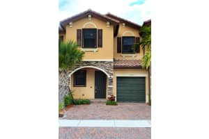 5489 NW 27th Ct, Margate, FL 33063, Sold 06/19/20