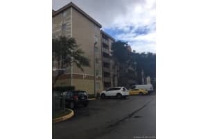 15221 SW 80th St, Miami, FL 33193, Sold 03/30/20