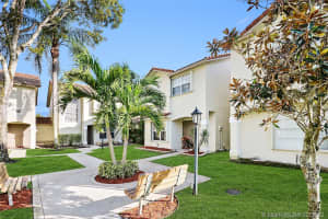 605 NW 108th Terrace, Pembroke Pines, FL 33026, Sold 04/01/20