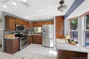 910 NW 96th Ave, Plantation, FL 33324, Sold 06/12/20