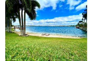 15111 SW 136th Pl, Miami, FL 33186, Sold 04/20/20