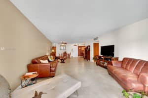 1401 S Ocean Dr, Hollywood, FL 33019, Sold 12/04/20