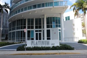 480 NE 30th St, Miami, FL 33137, Sold 04/17/20
