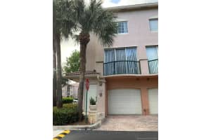 2107 SE 10th Ave, Fort Lauderdale, FL 33316, Sold 09/21/20