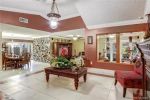 11258 SW 34th Ln, Miami, FL 33165, Sold 04/29/20