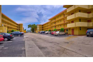 447 NE 195th St, Miami, FL 33179, Sold 09/10/20