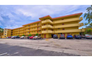 447 NE 195th St, Miami, FL 33179, Sold 09/10/20
