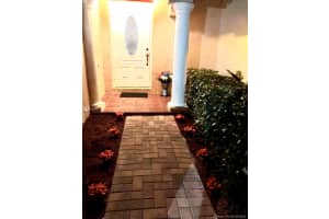 15354 SW 39th Terrace, Miami, FL 33185, Sold 04/17/20