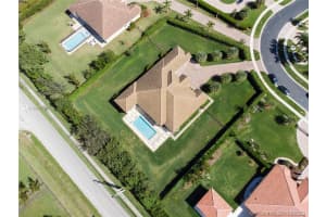 2675 Jockey Cir, Davie, FL 33330, Sold 12/03/20