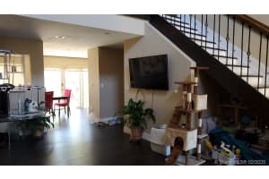 19703 NW 84th Pl, Hialeah, FL 33015, Sold 07/31/20