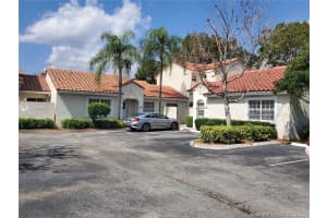 1426 Cottonwood Cir, Weston, FL 33326, Sold 06/15/20