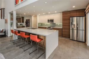 5381 NW 110th Ave, Doral, FL 33178, Sold 04/24/20