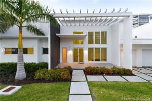 8295 NW 34th St, Doral, FL 33122, Sold 08/26/20