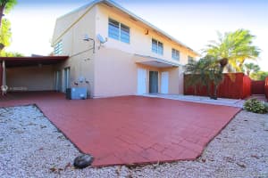 15695 SW 82nd Cir Ln, Miami, FL 33193, Sold 04/30/20