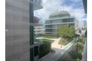 325 Ocean Dr, Miami Beach, FL 33139, Sold 04/13/20